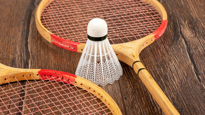Unterschied zwischen Federball und Badminton