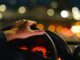 Darf man mit Rippenbruch Autofahren
